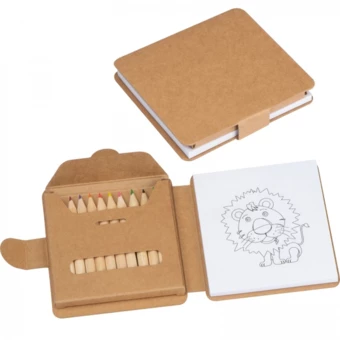 Kolorowanka z kredkami drewnianymi 12 kolorów - beżowy - (NMC-23590-13)