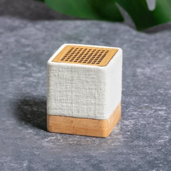 Głośnik bezprzewodowy 3W z konopi organicznej, drewniane elementy (NAX-V1122-00)