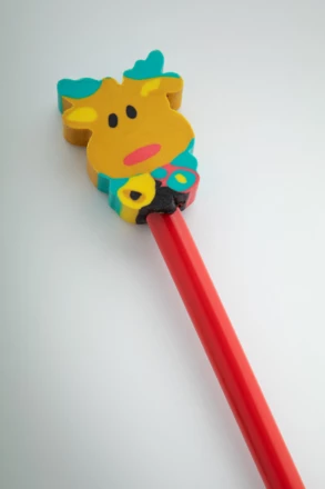 Ramsvika Bleistift mit Weihnachtsfigur, Rentier - rot (NAD-AP800757-D)