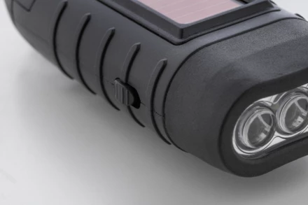 Diluto Latarka solarna RABS z dynamem - czarny (NAD-AP864104-10)