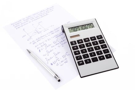 Kalkulator (NAX-V3226-02)