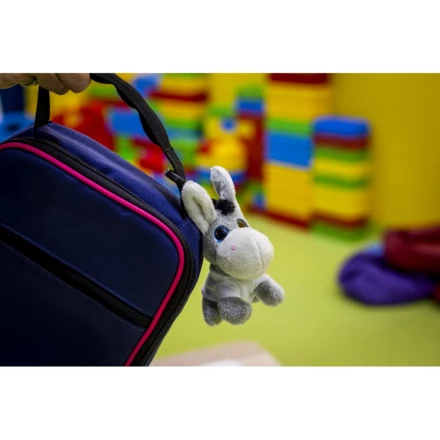 Pluszowy osiołek, zawieszka | Boe (NAX-HE778-19)