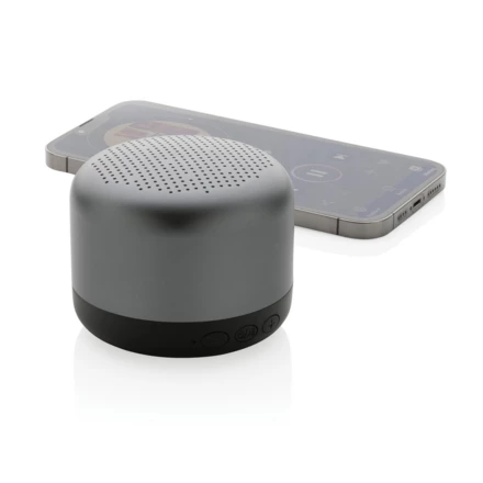 5W wireless speaker made with RCS (Recycled Claim Standard) certified recycled aluminium and ABS. Total recycled content: 35% based on total item weight. RCS certification ensures a completely certified supply chain of the recycled materials. Alumini