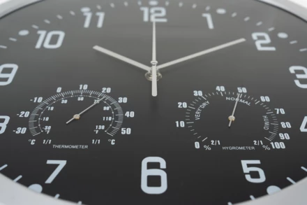 Zegar ścienny CrisMa - czarny - (NMC-41238-03)