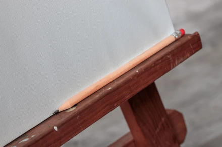 Ołówek z gumką - brązowy - (NMC-10393-01)