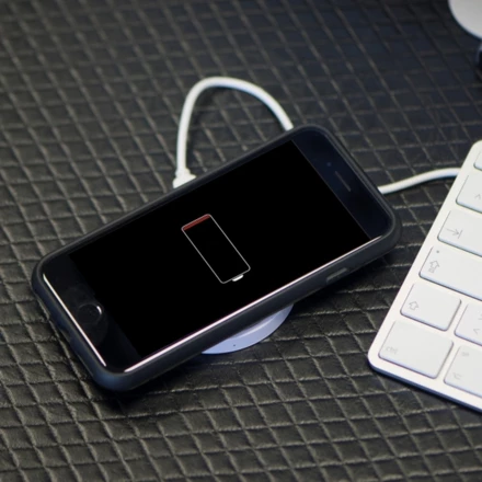 Ładowarka indukcyjna - biały - (NMC-20736-06)