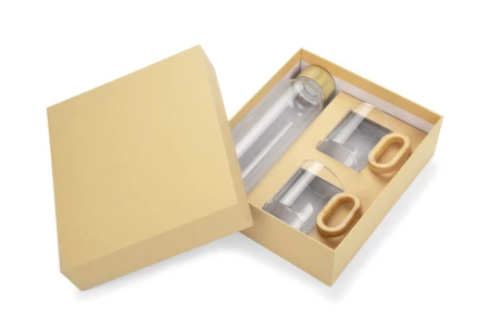 Zestaw do napojów z elementami bambusowymi TRINKLA (NAS-16060-19)