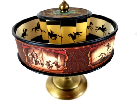 Praksinoskop Retro – Projektor Kinematograficzny - H63 (NMT-223949)