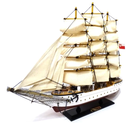 Model żaglowca Dar Pomorza 50cm - DARPOM50 (NMT-224038)