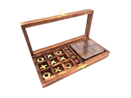 Zestaw gier - domino, kości, kółko i krzyżyk w pudełku drewnianym ze szklanym topem - G1174M (NMT-320561)