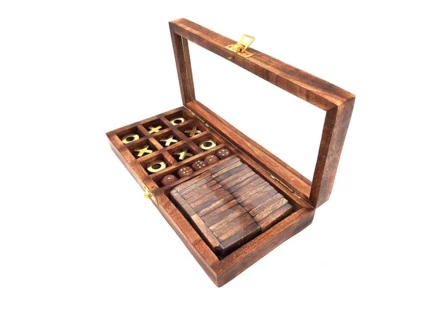 Zestaw gier - domino, kości, kółko i krzyżyk w pudełku drewnianym ze szklanym topem - G1174M (NMT-320561)