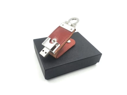 Pendrive na prezent 16 GB w pudelku PDS (NMT-225387)