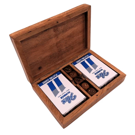 Dwie Talie Kart i Kości do Gry w Pudełku Drewnianym - DNU-2790 (NMT-323562)