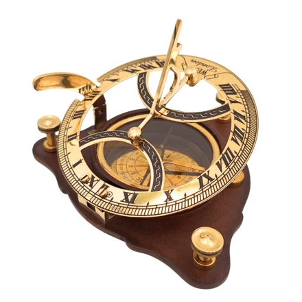 Zegar słoneczny z kompasem na drewnianej podstawie C064 (NMT-323326)