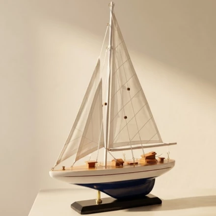 Model Jachtu Drewniany Wysokość 42cm – M1 (NMT-320981)