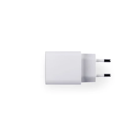 WEGENER. Zasilacz z portem USB-A 18W i USB-C 20W wykonany w ABS pochodzącego z recyklingu (100% rABS) (NPS-97186-106)