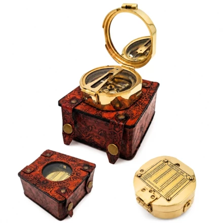 Mosiężny Kompas Brunton w Skórzanym Etui - CB5L (NMT-324576)