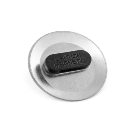 Button P'IN 8. Button P'IN 8. Okrągła przypinka z podwójnym zapięciem magnetycznym (NPS-73127-340)