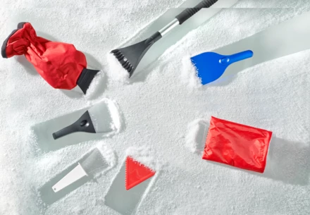 Ice scraper with snow bristle, telescopic handle (max. 100 cm) (NAX-V7740-03)