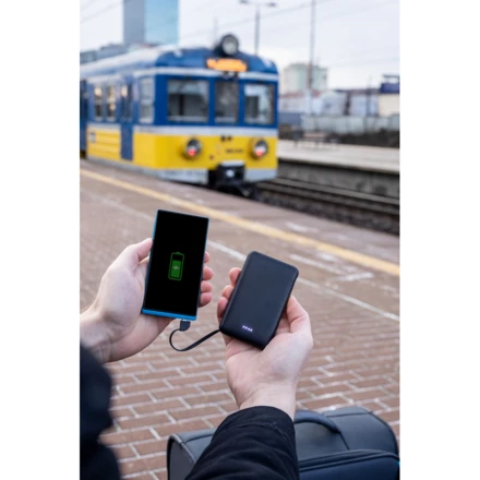 Powerbank 5000 mAh mit integrierten Kabeln, Adapter inklusive | Presley (NAX-V0905-03)