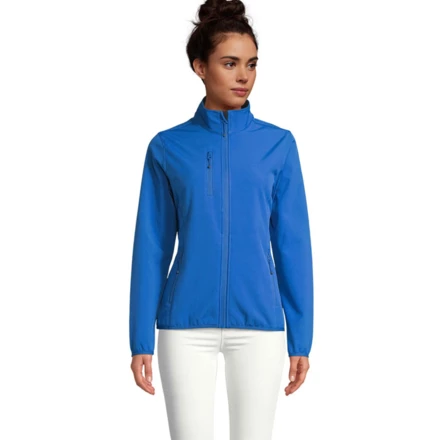 niebieski